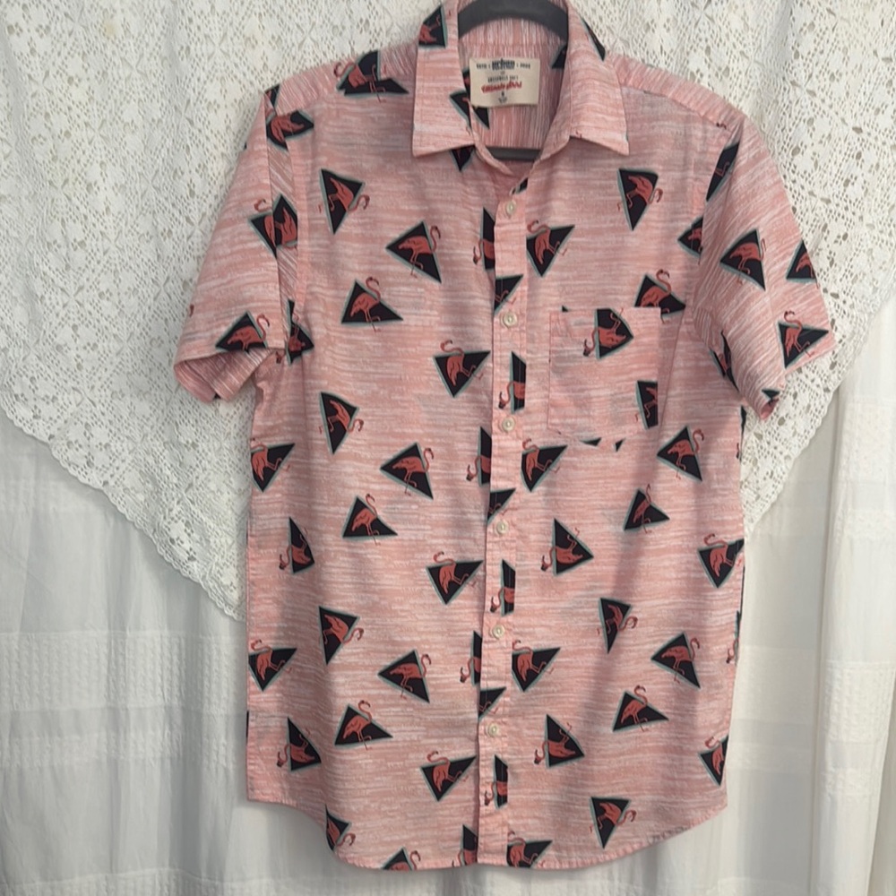 Urban Pipeline Men’s Pink Casual Button Down Shirt with Geometric Print